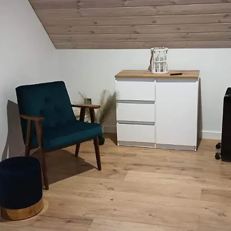 Sielanka Z Jacuzzi 펜션